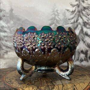 Gorgeous Fenton Art Glass Carnival Rose Bowl in the “Fenton’s Flowers” pattern